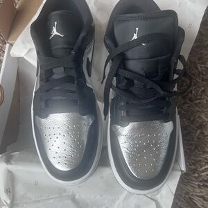 Jordan Air Low SE in Black and Metallic Silver